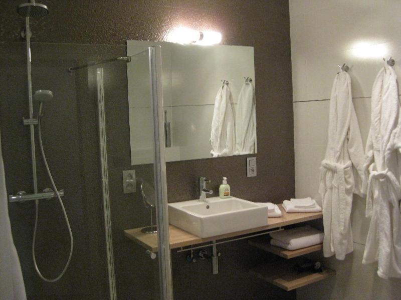 B&B Villa Curtricias Kortessem Bagian luar foto