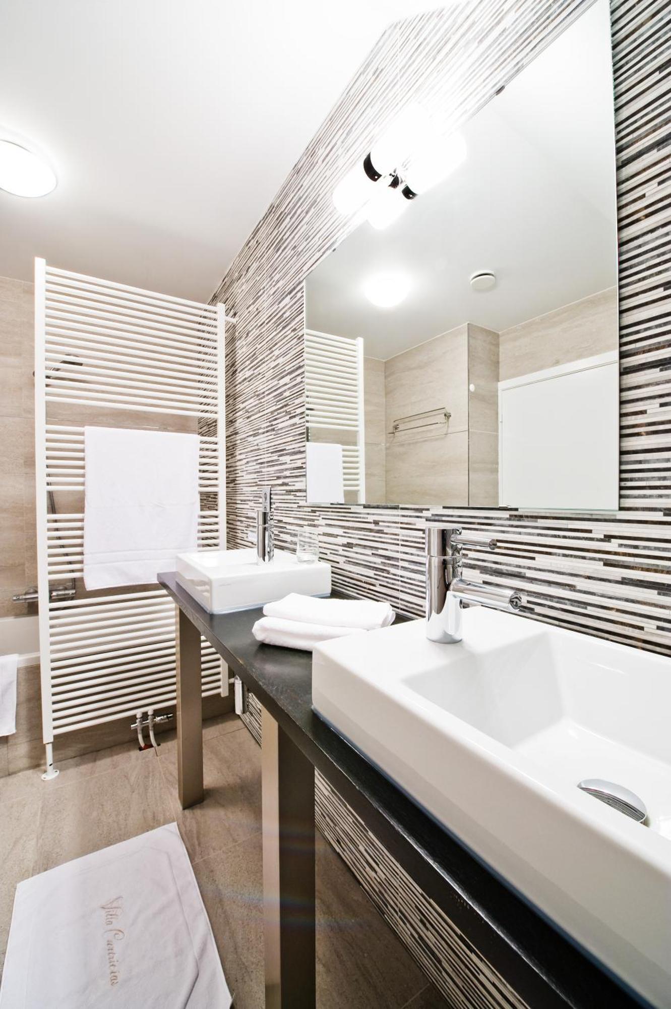 B&B Villa Curtricias Kortessem Bagian luar foto
