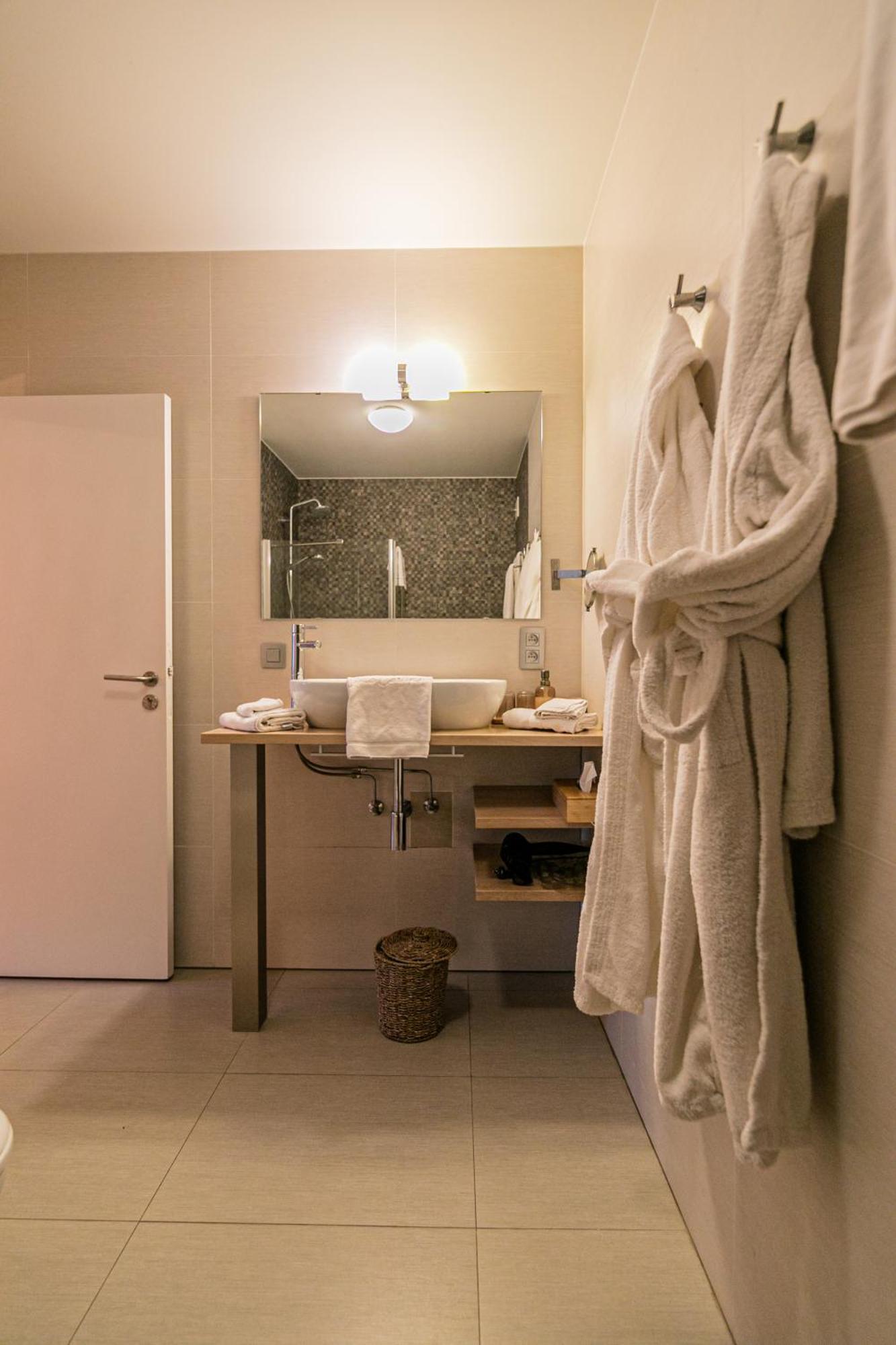B&B Villa Curtricias Kortessem Bagian luar foto